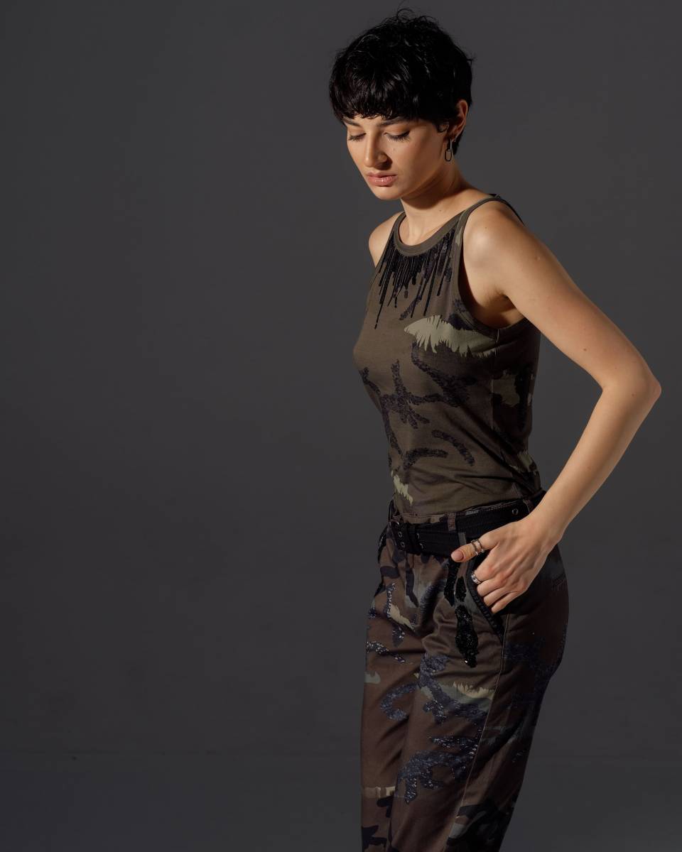 Top imprimé camouflage  par Eva Kayan nouvelle collection 