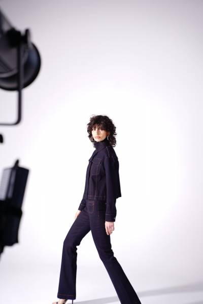 Veste en denim brut & pantalon assorti – Collection Hiver 25/26